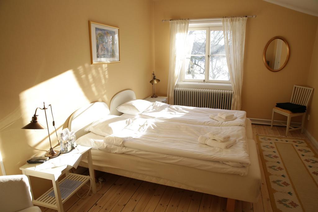 Kaggeholms Slott Bed & Breakfast Ekero ภายนอก รูปภาพ